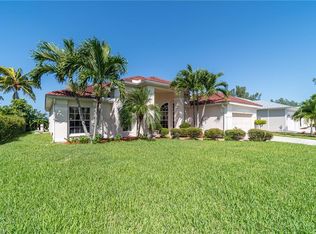 142 SW 39th Pl, Cape Coral, FL 33991