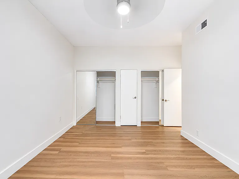 134 S Elm Dr #104 — Photo 17
