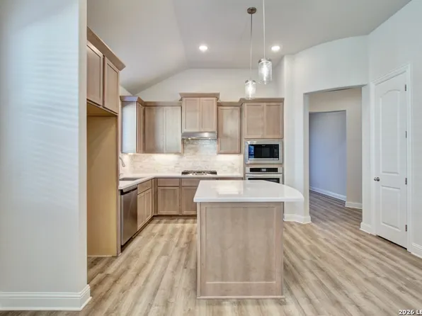 11126 Sunbird Avenue, San Antonio, TX 78253