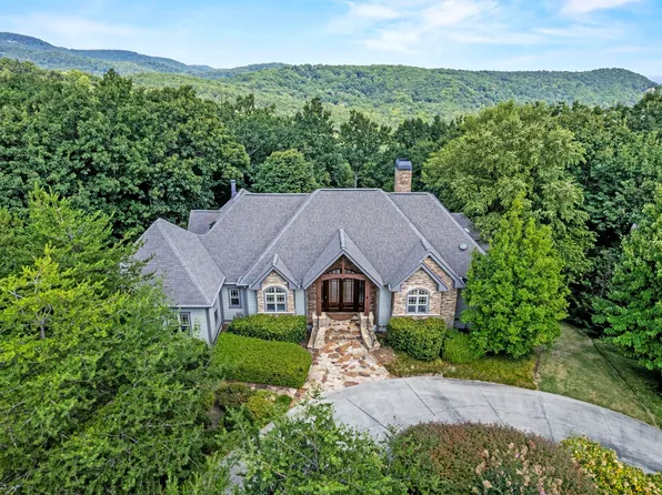 115 Eagle Rock Rd, Landrum, SC 29356