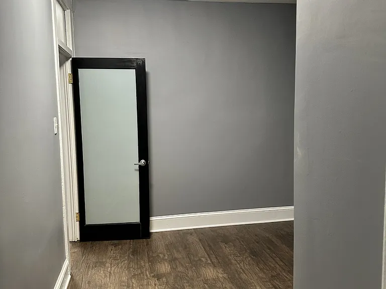2204 Clifton Ave #1 — Photo 9