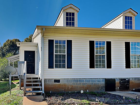 4th image of 213 Toby Springs Ln #213