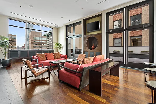 Sold by Compass | media 7