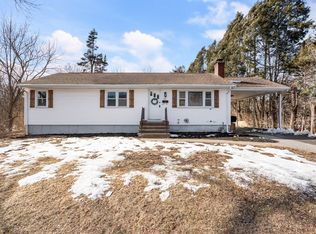 137 N Walker St, Taunton, MA 02780