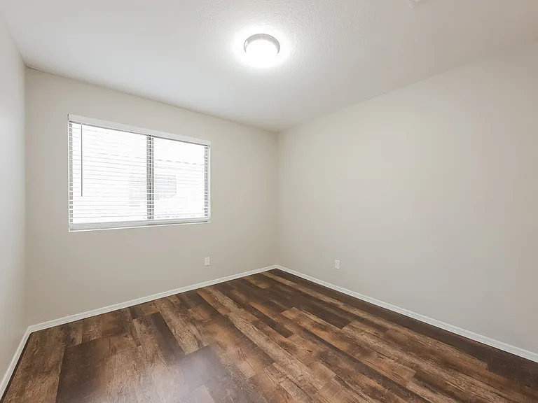 8560 W Eva St — Photo 14