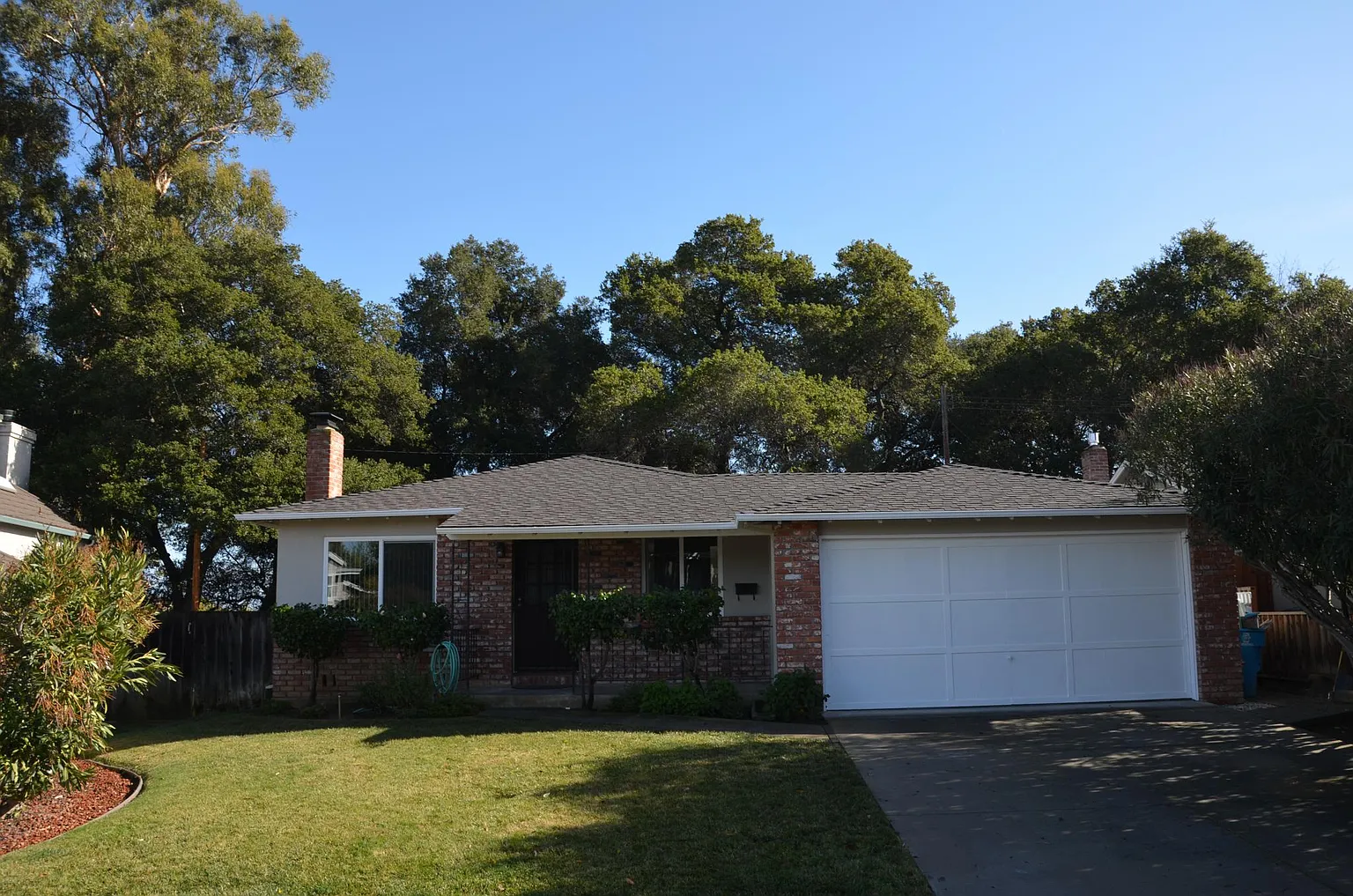 1097 November Dr photo 1