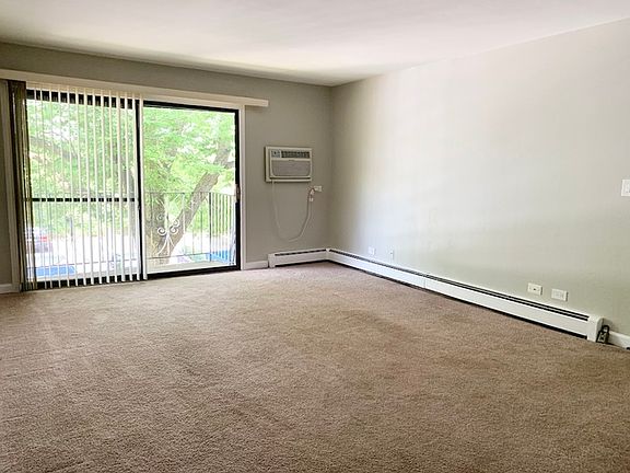 4th image of 965 Westmoreland Dr #6