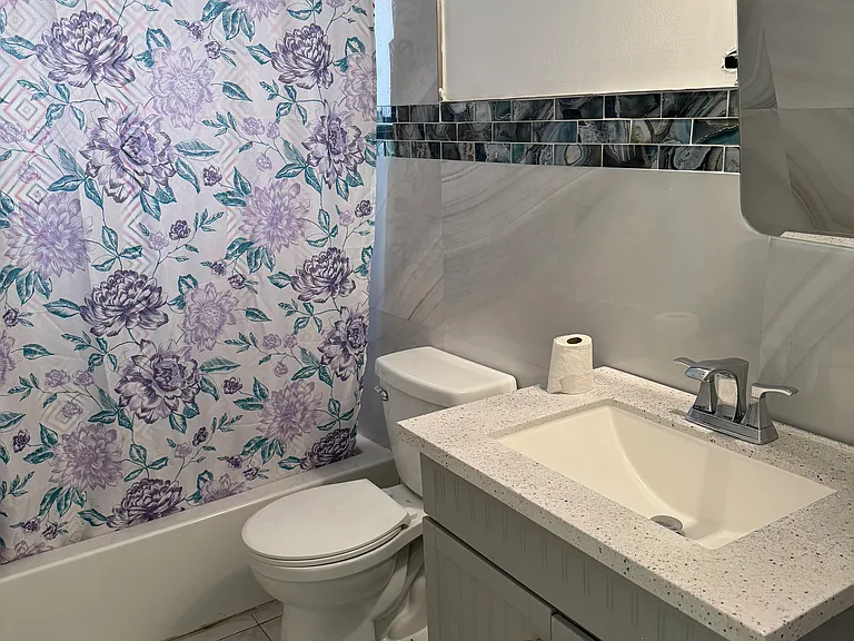 4520 NW 14th Ave — Photo 11