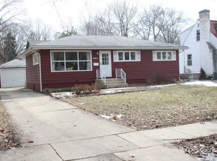 821 Cherry St, Wheaton, IL 60187