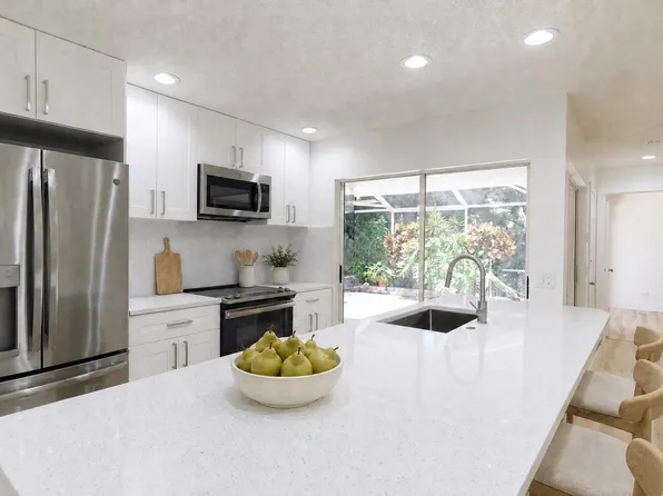 1202 Silverleaf Oak Court, Palm Beach Gardens, FL 33410