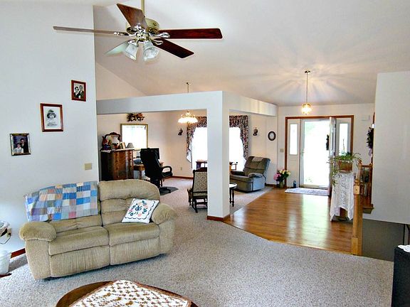 4th image of 56890 Wild Heather Dr