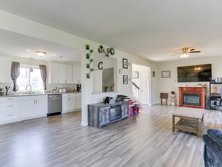 3808 Sugar Creek Cir — Photo 9