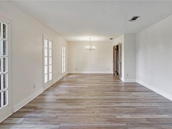 5th image of 4245 Pommard Dr