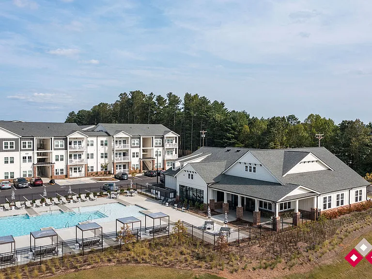 The Summit Hendersonville — Photo 40