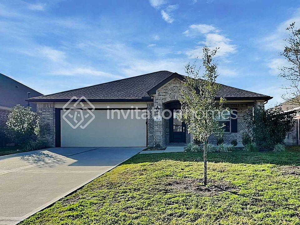 1st image of 502 Pecan Landing Ln