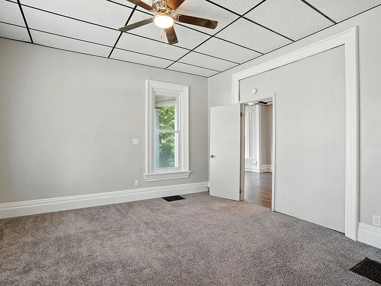 325 Kirkwood Blvd — Photo 7