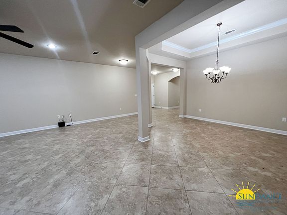 5th image of 6054 Diamante Dr