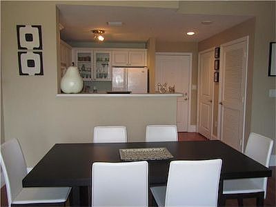 5th image of 10 Aragon Ave Suite 818