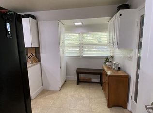 14820 Center Rd, Bath, MI 48808