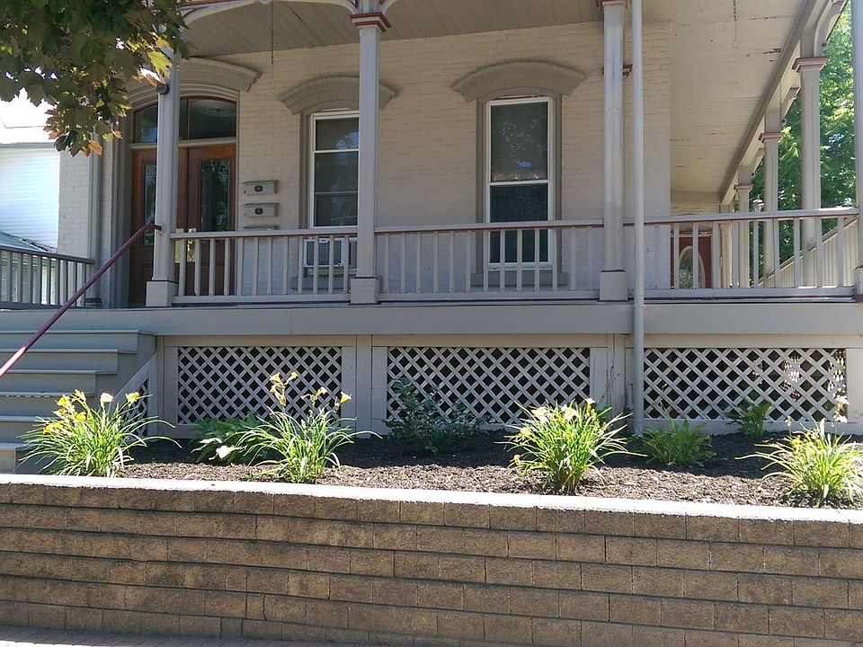 1st image of 190 Circular St Unit 1