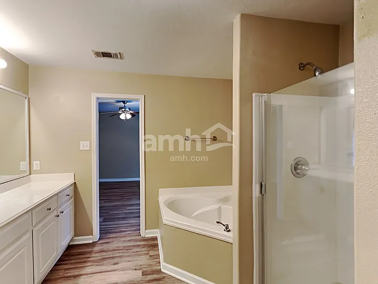 4114 Medina River Ct — Photo 12