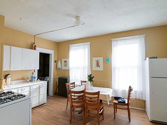 5th image of 2716 Edina Blvd