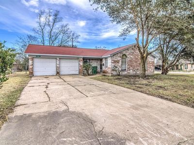 1135 Sunny Dr, Houston, TX, 77037