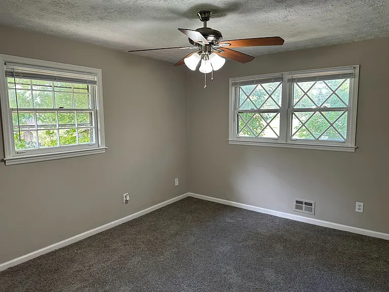872 Holly Hedge Rd — Photo 10