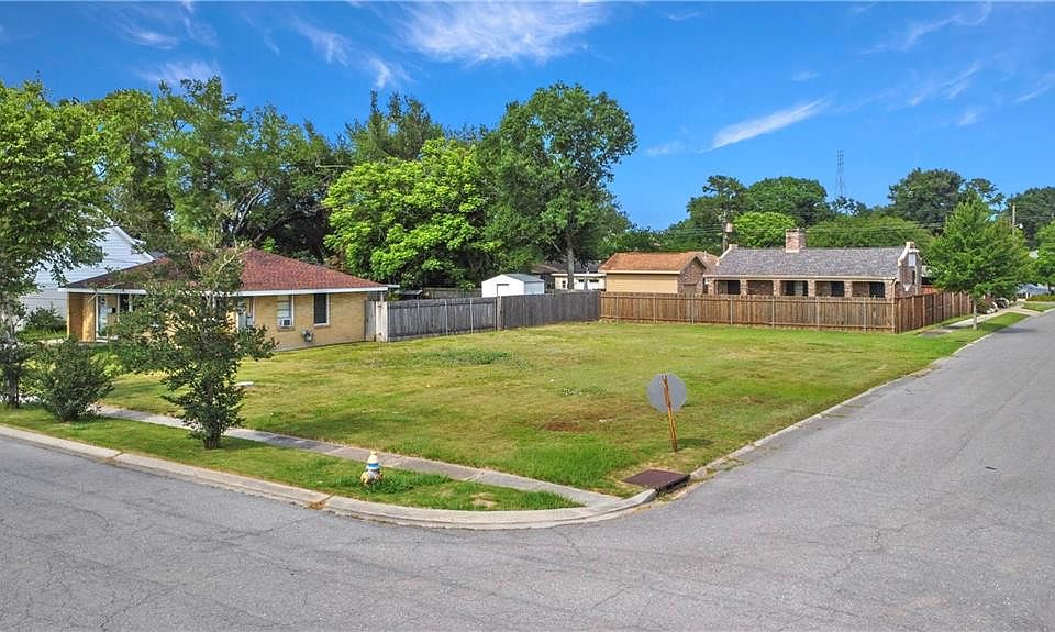 1st image of 101 Ravan Ave