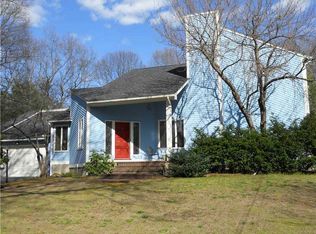 300 Grand View Rd, East Greenwich, RI 02818