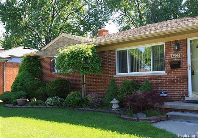1st image of 8706 Donna St