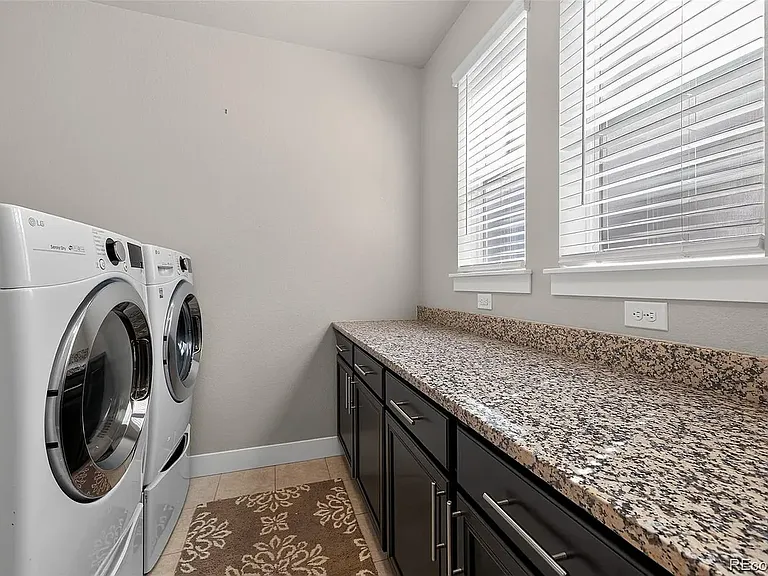 25586 E Alder Dr — Photo 5