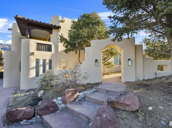 6208 Fringe Sage Ct NE, Albuquerque, NM 87111