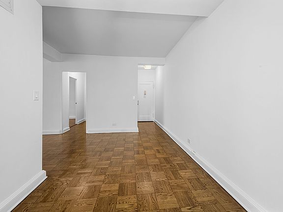 3rd image of 300 E 57th St APT 6B