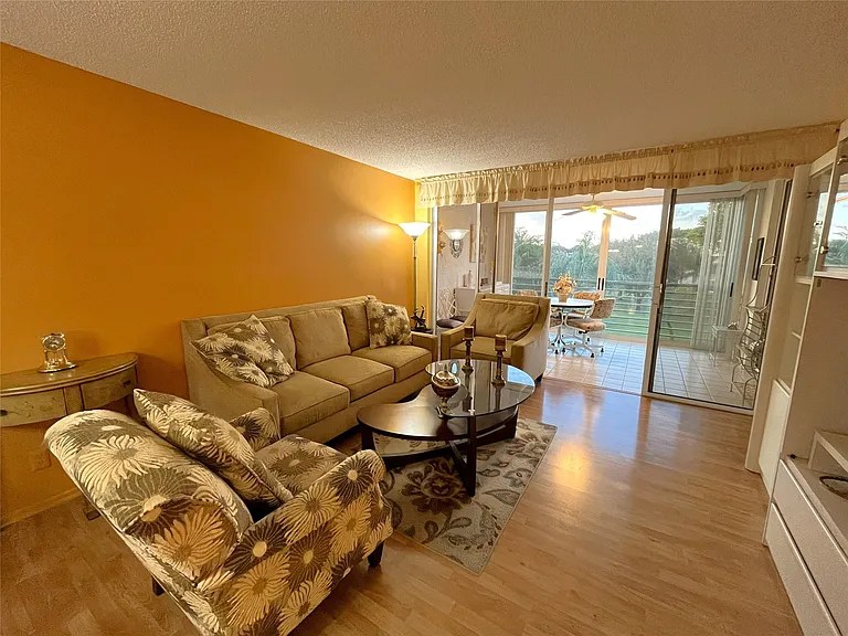 9501 Seagrape Dr #305 — Photo 15
