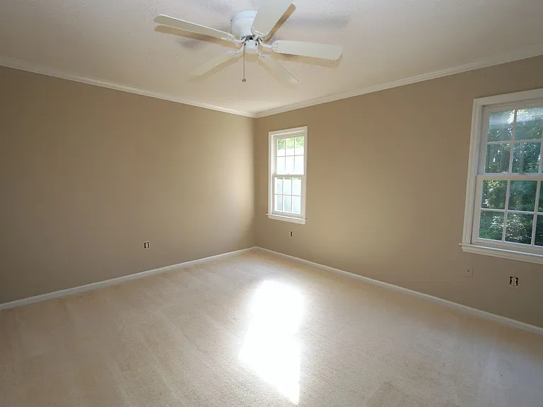 1054 Ridge Rd — Photo 29