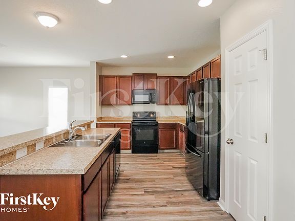 4th image of 644 Black Eagle Dr