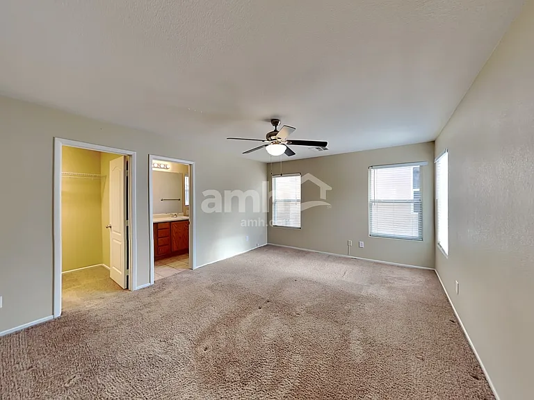 29 Belden Ave — Photo 10