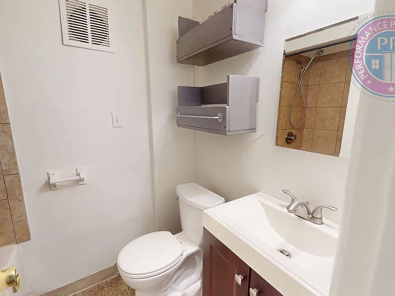 4333 NE 63rd Ave — Photo 12