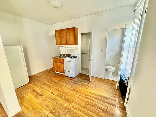 Rented by GreenVill Real Estate LLC | media 2