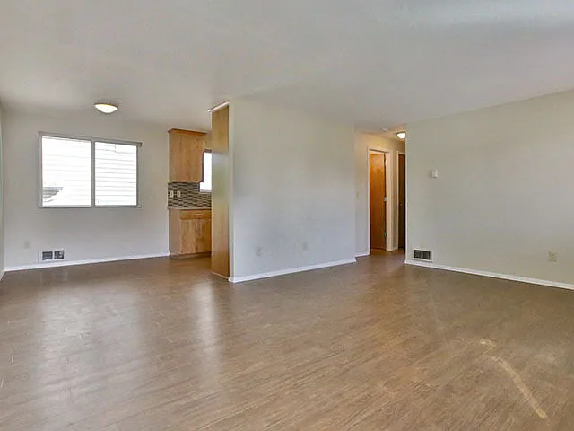 3541-55 SE Yamhill St — Photo 2