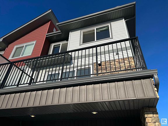 3rd image of 3330 15a Ave NW
