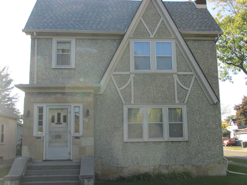 1st image of 2230 Quincy St NE