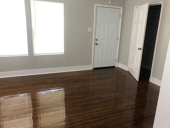 3rd image of 314 SE 13th St