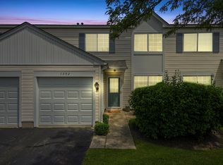 1352 Normantown Rd, Naperville, IL 60564