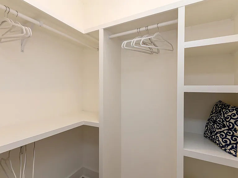 SPACIOUS WALK-IN CLOSETS