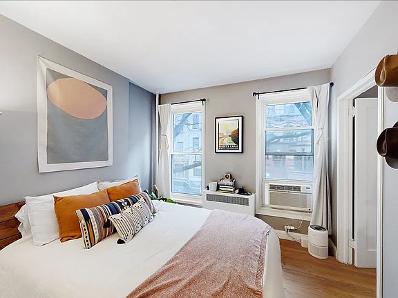 5th image of 220 W 16th St APT 22
