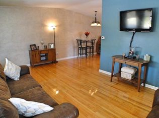 7245 Hill Rd, Philadelphia, PA 19128