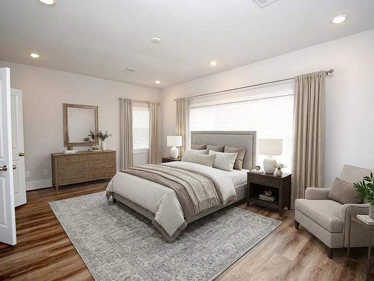 1270 N Post Oak Rd #A — Photo 29