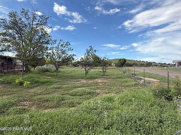 3rd image of 2630 N Hohokam Dr